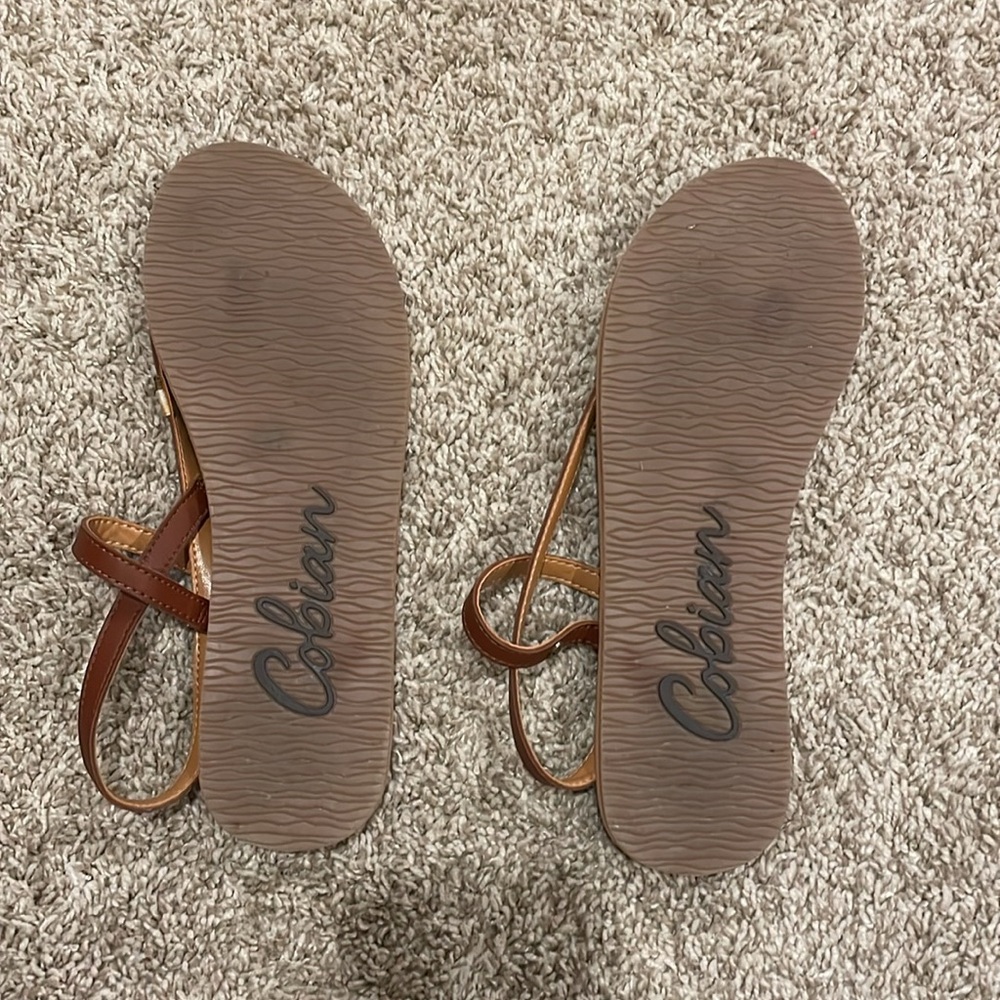 cobian flip flops - Picture 2 of 4